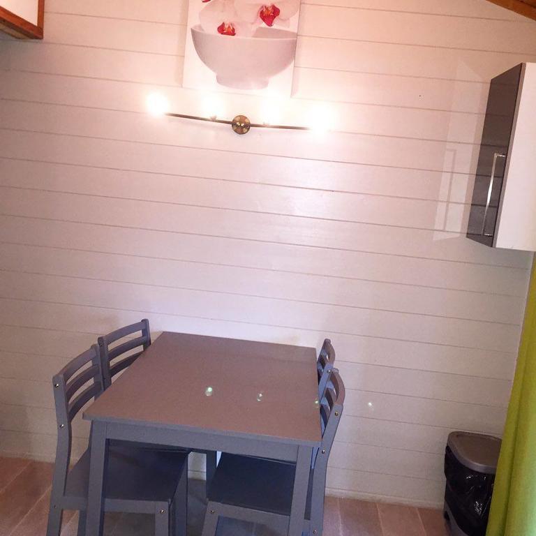 Camping La Simioune En Provence Bollene Exterior photo